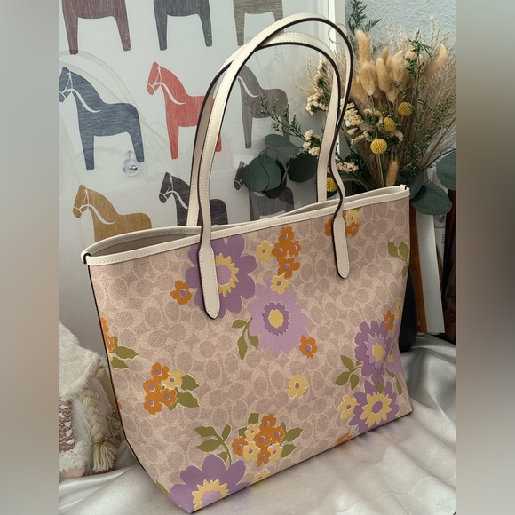 NWT COACH City Tote Bag Signature Canvas With Floral Print CBG71 Silver/Sand - Picture 4 of 9